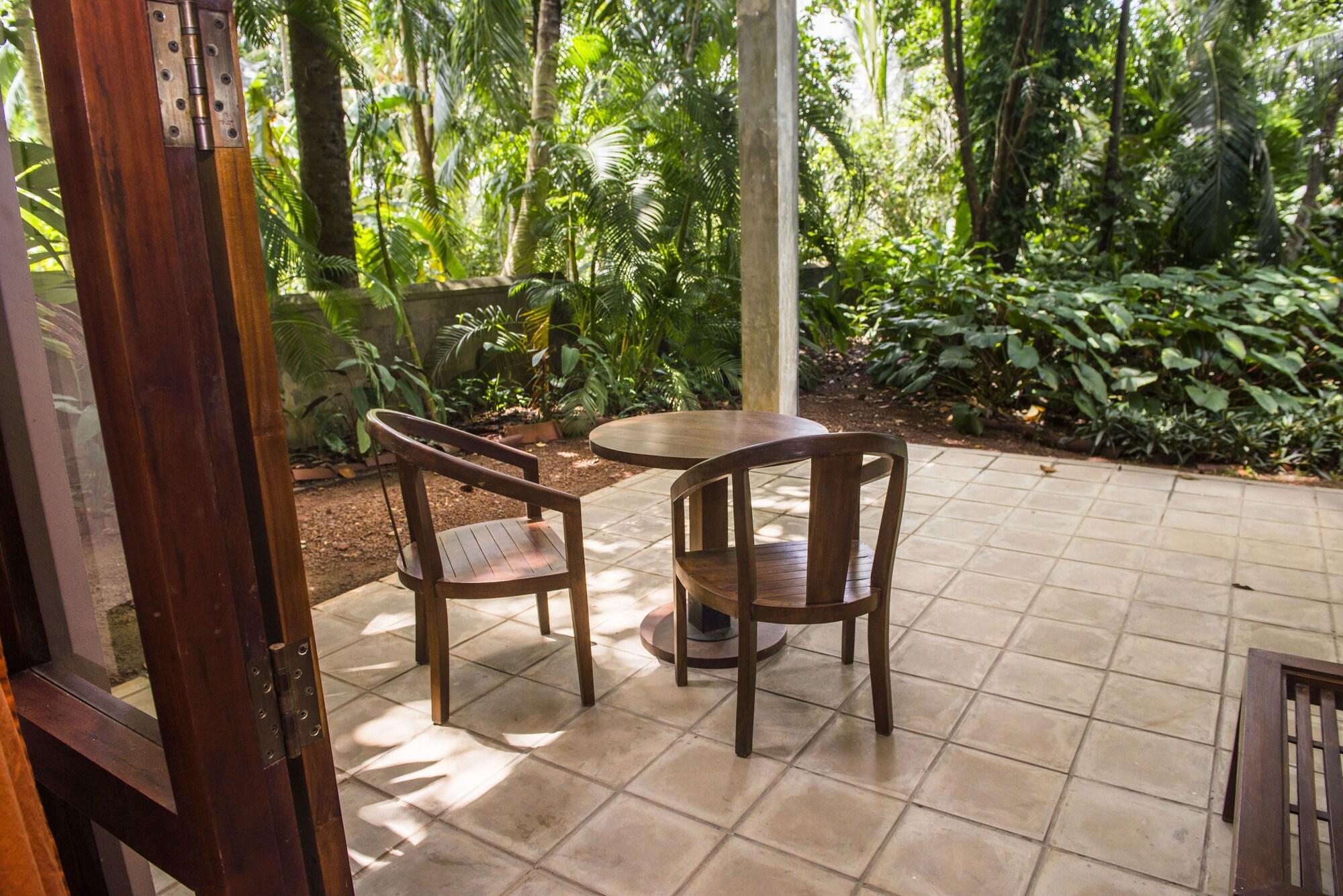 Roman Lake Ayurveda Boutique Resort - Level 1 Certified Ахунгала Екстериор снимка