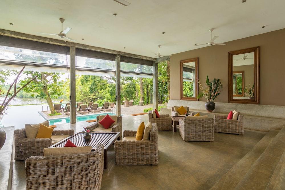 Roman Lake Ayurveda Boutique Resort - Level 1 Certified Ахунгала Екстериор снимка