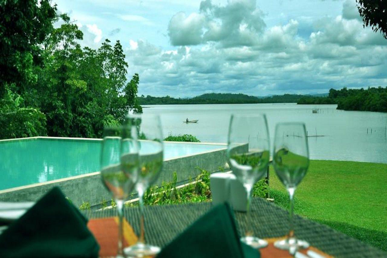 Roman Lake Ayurveda Boutique Resort - Level 1 Certified Ахунгала Екстериор снимка