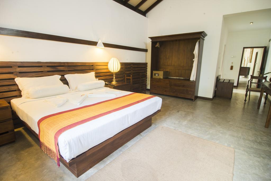 Roman Lake Ayurveda Boutique Resort - Level 1 Certified Ахунгала Екстериор снимка