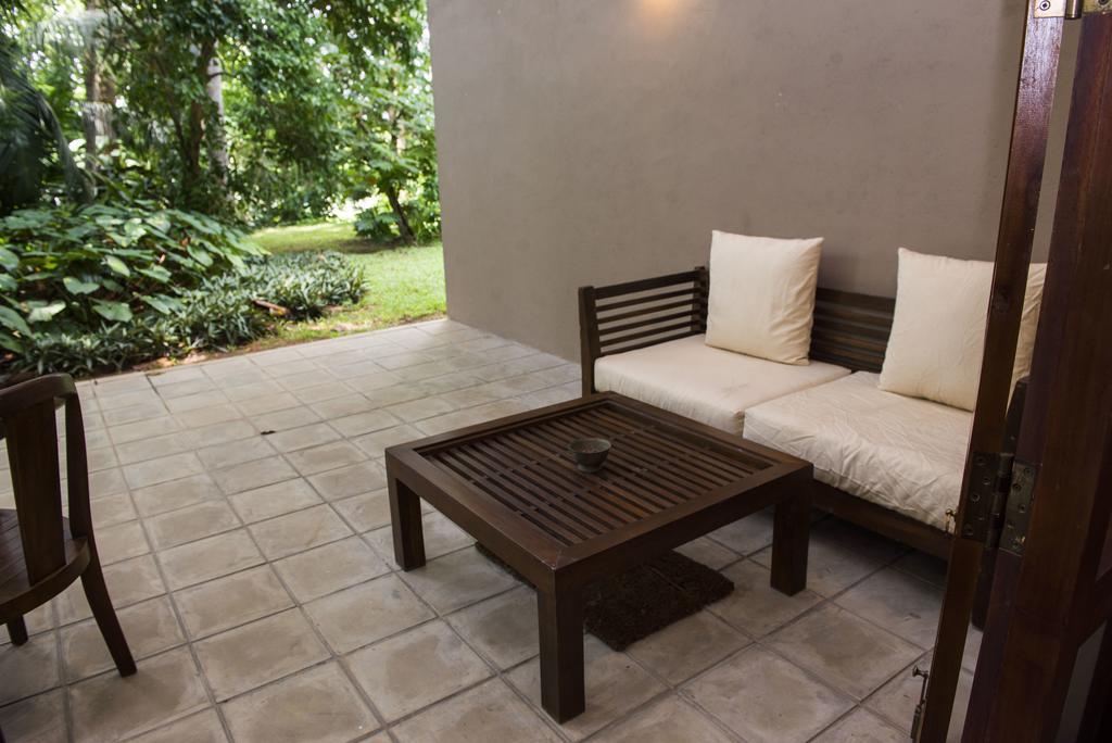 Roman Lake Ayurveda Boutique Resort - Level 1 Certified Ахунгала Екстериор снимка