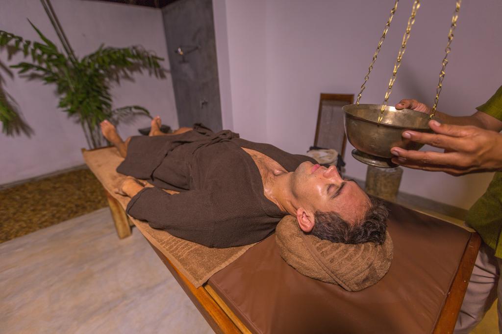 Roman Lake Ayurveda Boutique Resort - Level 1 Certified Ахунгала Екстериор снимка