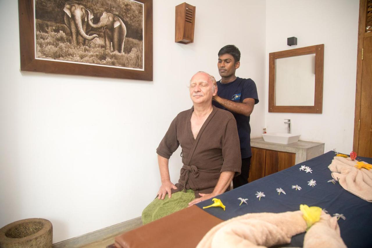 Roman Lake Ayurveda Boutique Resort - Level 1 Certified Ахунгала Екстериор снимка
