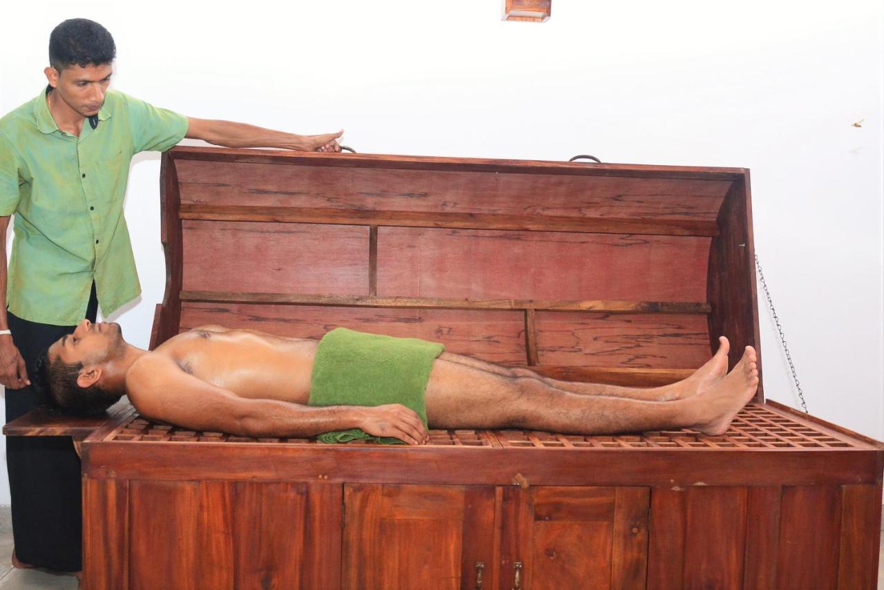 Roman Lake Ayurveda Boutique Resort - Level 1 Certified Ахунгала Екстериор снимка