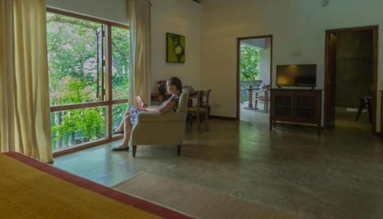 Roman Lake Ayurveda Boutique Resort - Level 1 Certified Ахунгала Екстериор снимка